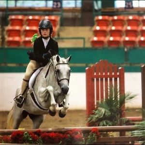 Meet your Posher, Avery